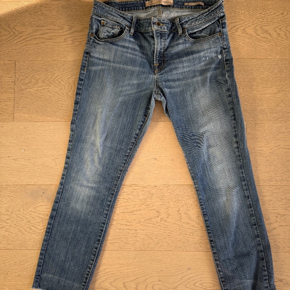 GUESS Jeans - Cropped, raw hem, Size 31 - Picture 1 of 9